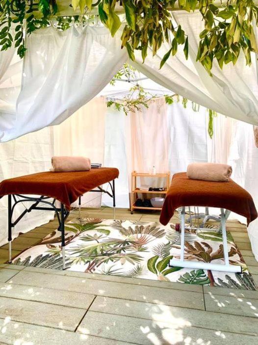 Logis Domaine Du Moulin Cavier Hotel Avrillé Екстериор снимка