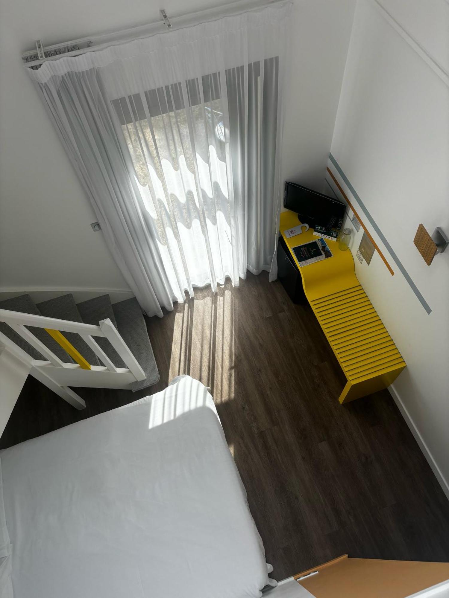 Logis Domaine Du Moulin Cavier Hotel Avrillé Екстериор снимка