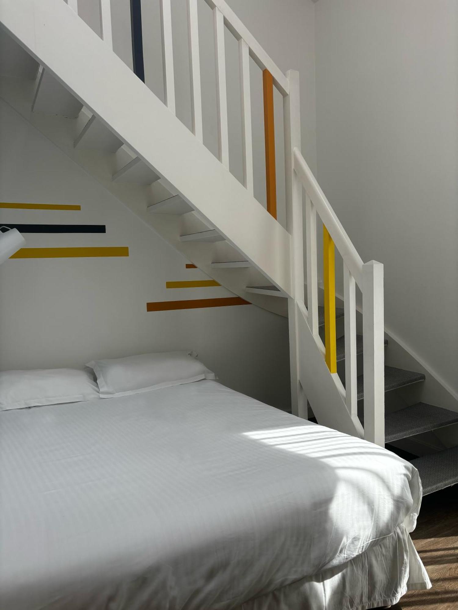 Logis Domaine Du Moulin Cavier Hotel Avrillé Екстериор снимка